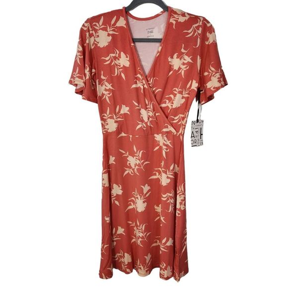 41Hawthorn Coral Floral Dress NWT Size Small faux wrap wedding guest dress - Picture 1 of 10